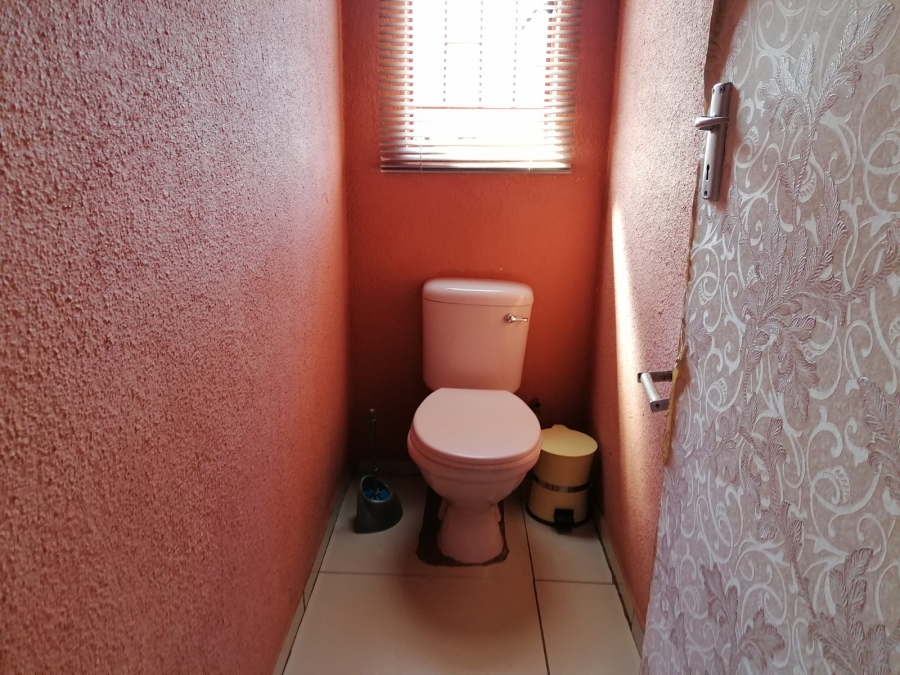 3 Bedroom Property for Sale in Tlhabane West North West